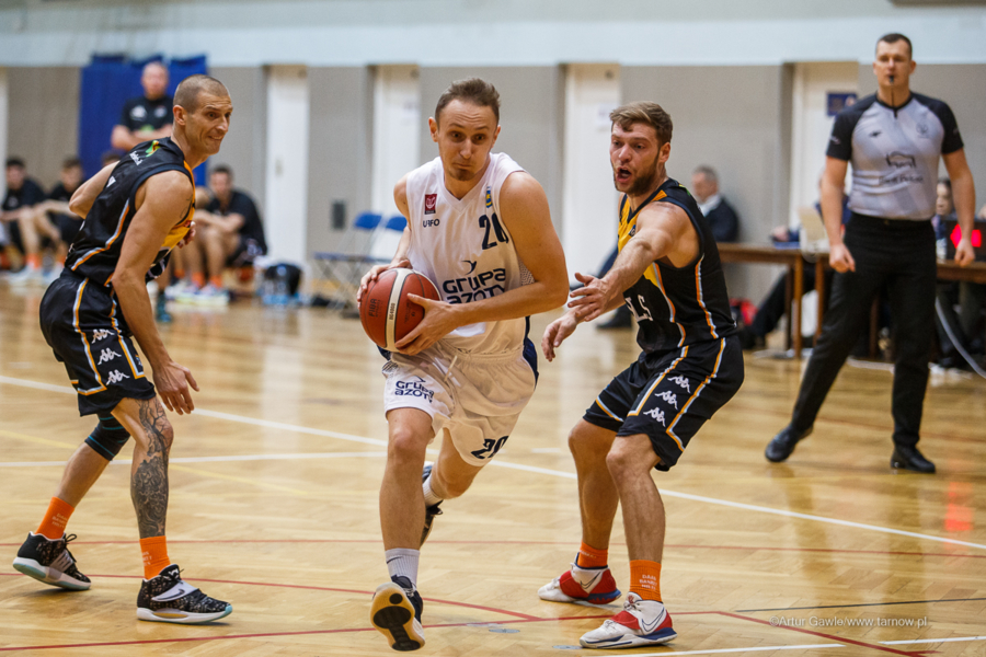 Mecz drugiej ligi koszykówki mężczyzn: MUKS 1811 Tarnów - Basket Hills Bielsko-Biała
